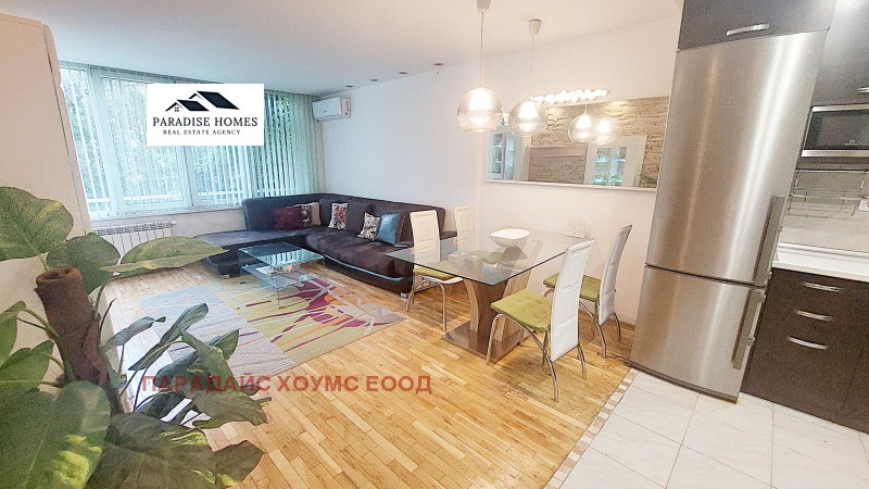 Продава 3-СТАЕН, гр. София, Изток, снимка 2 - Апартаменти - 53327659