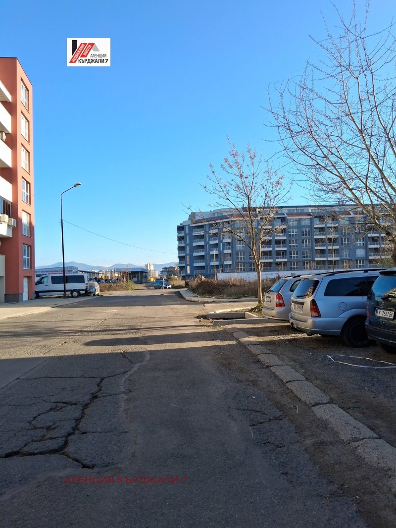 Продава 3-СТАЕН, гр. Кърджали, Възрожденци, снимка 2 - Апартаменти - 53346906