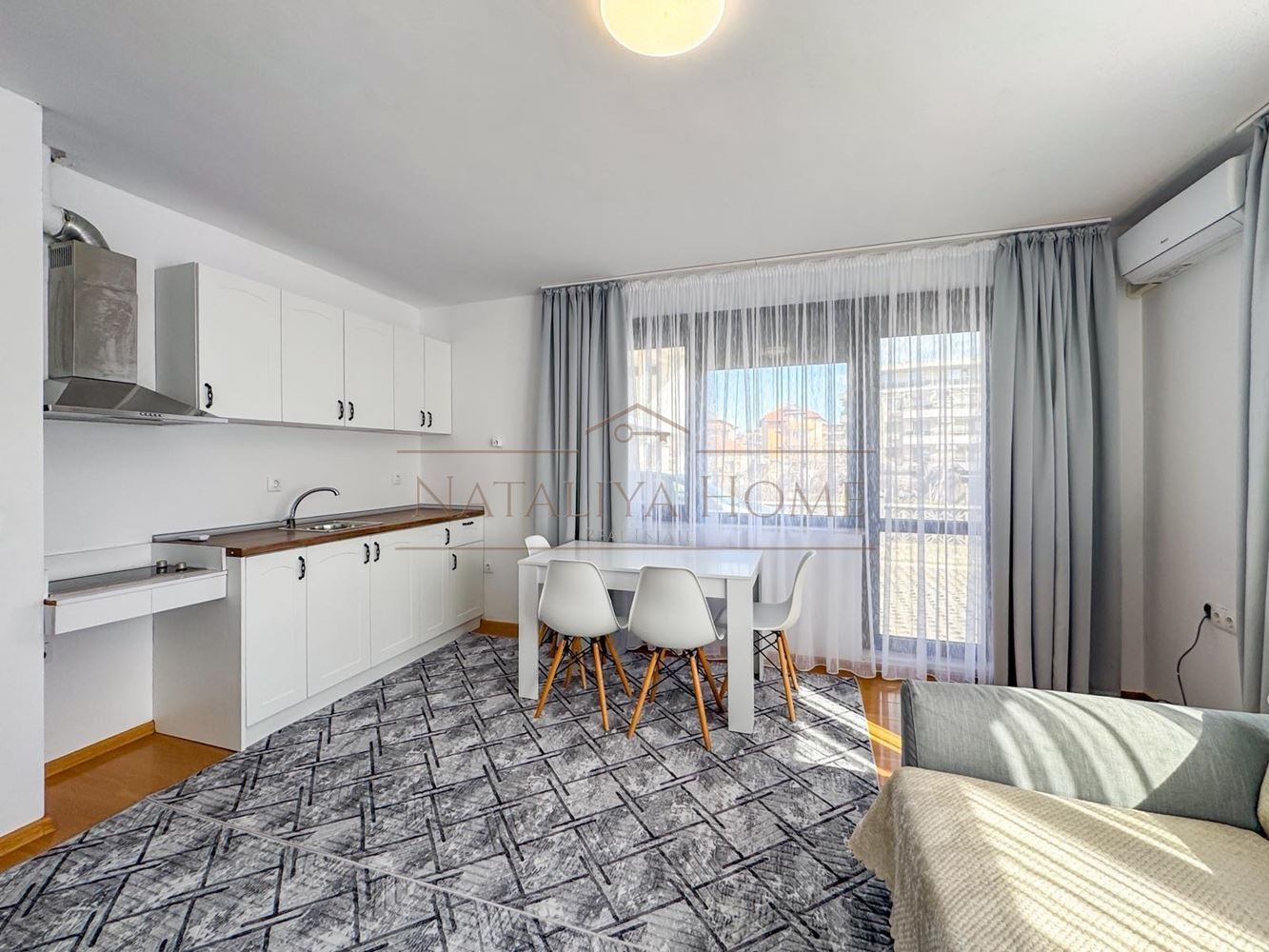 Продава 1-СТАЕН, гр. Бургас, Сарафово, снимка 2 - Апартаменти - 53693553