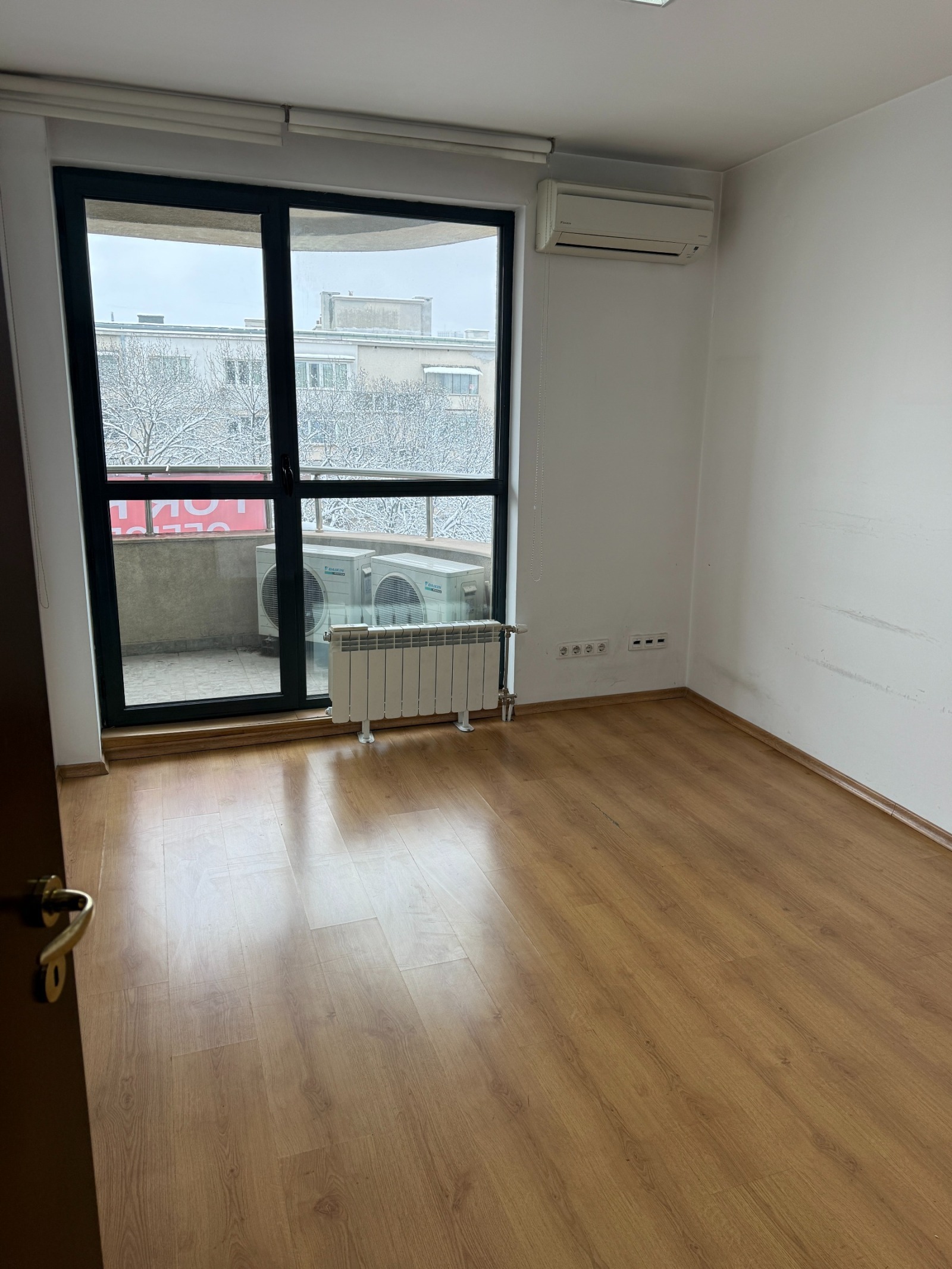 Продава 3-СТАЕН, гр. София, Иван Вазов, снимка 5 - Апартаменти - 55060903