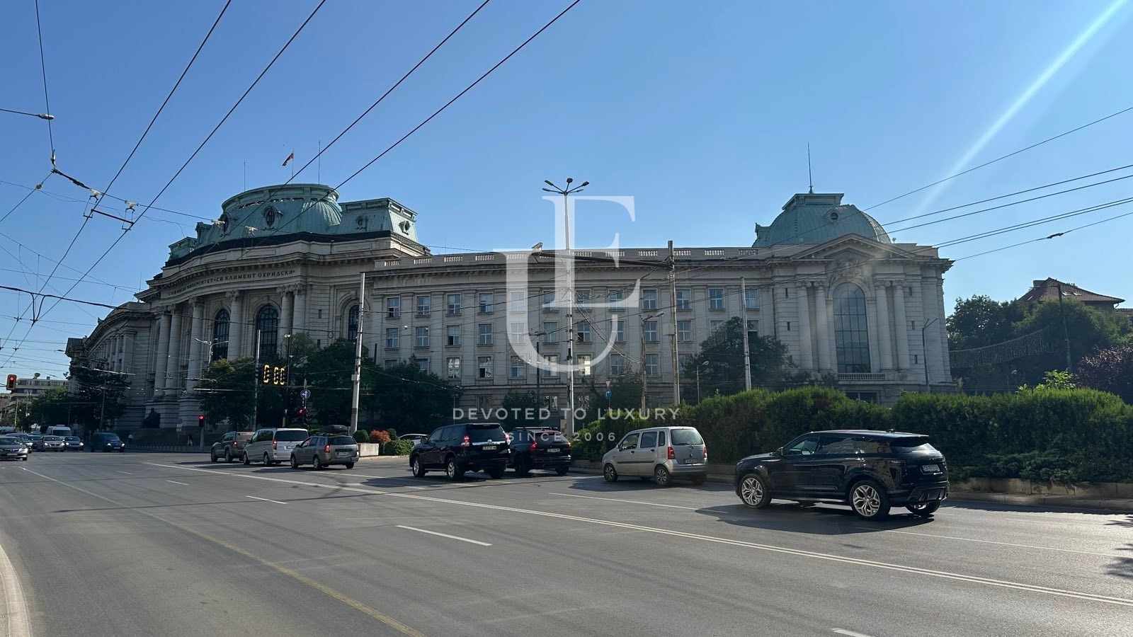 Продава 4-СТАЕН, гр. София, Център