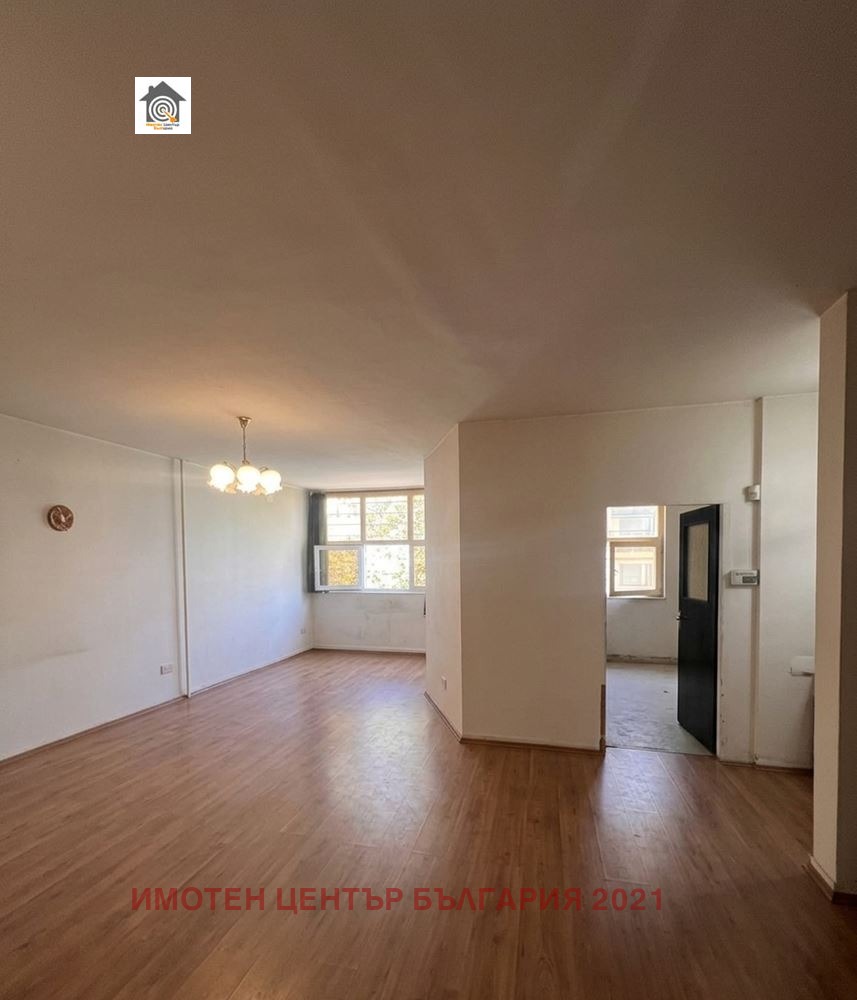 Продава 4-СТАЕН, гр. София, Бъкстон, снимка 2 - Апартаменти - 55835937