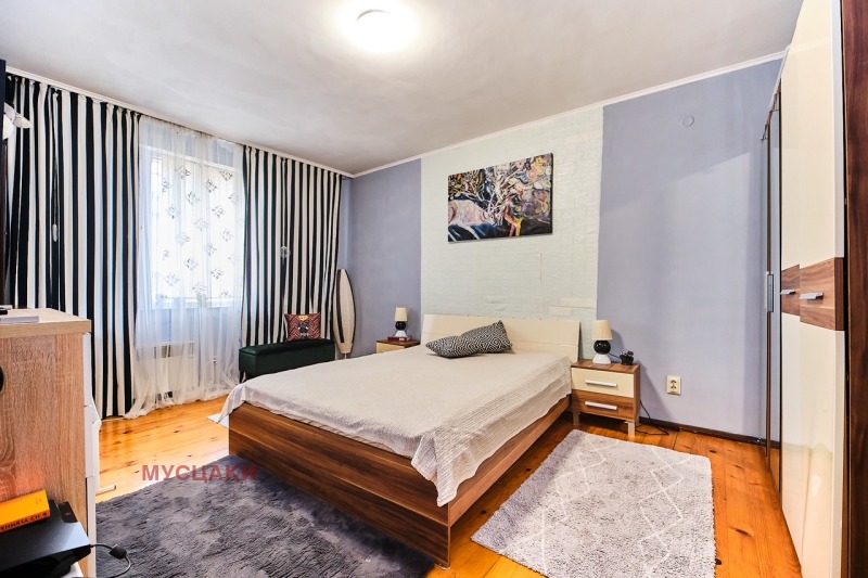 Te koop  2 slaapkamers Sofia , Ovtsja kupel , 138 m² | 33622020 - afbeelding [7]