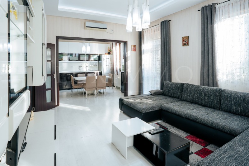 De vânzare  2 dormitoare Burgas , Țentâr , 138 mp | 38783847 - imagine [3]