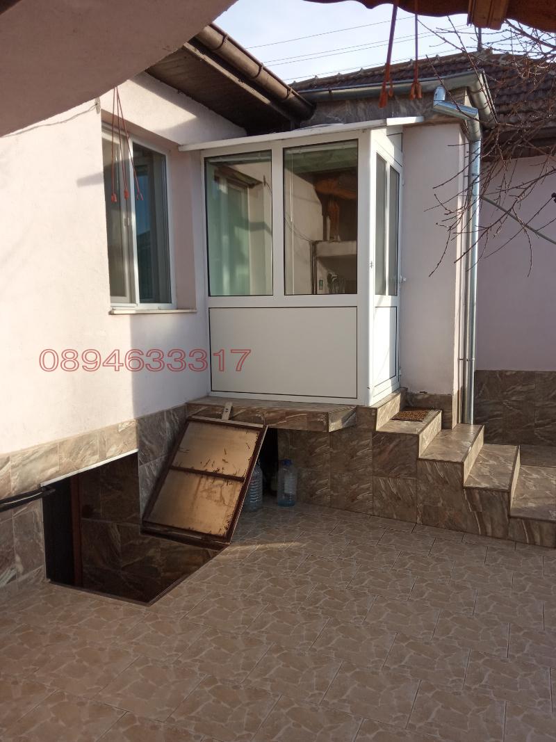 Продава КЪЩА, гр. Русе, Басарбово, снимка 4 - Къщи - 52769882