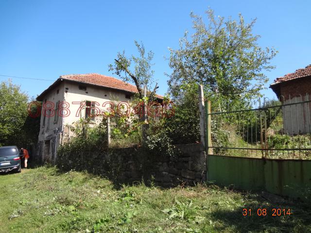 Продава КЪЩА, гр. Берковица, област Монтана, снимка 2 - Къщи - 52782530