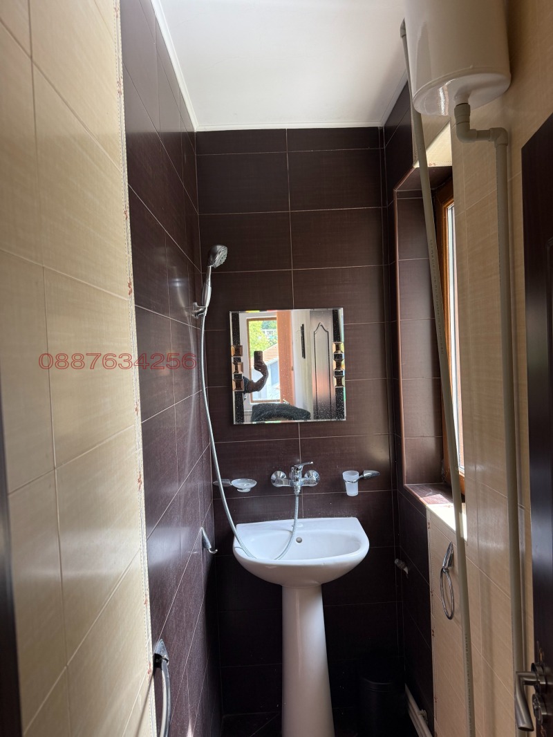 Продава КЪЩА, с. Чифлик, област Ловеч, снимка 7 - Къщи - 52782643