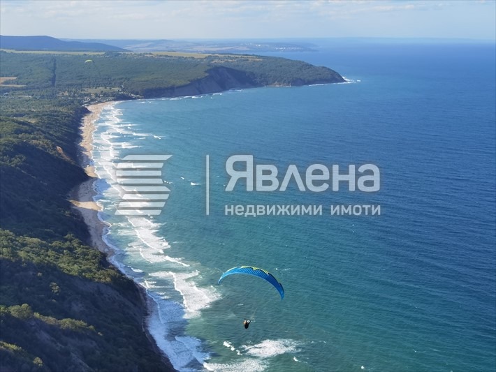 Продава ХОТЕЛ, с. Емона, област Бургас, снимка 16 - Хотели - 52448500