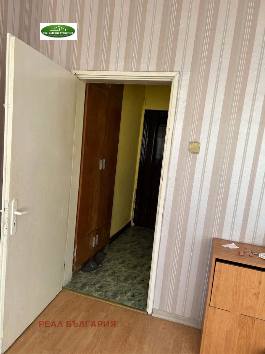 Продава 1-СТАЕН, гр. Русе, Дружба 3, снимка 2 - Апартаменти - 55802862