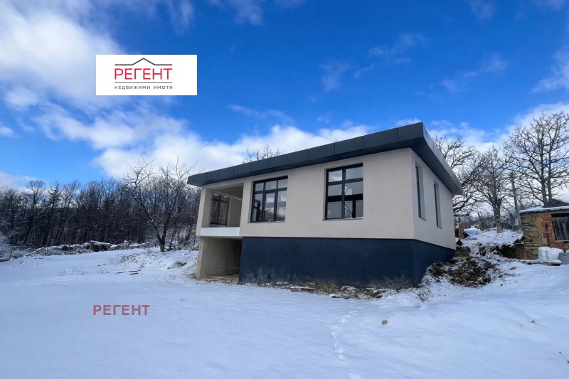 Продава КЪЩА в област Габрово, с. Борики - 196 кв.м / 215 600 € » 421 676.95 лв., РЕГЕНТ