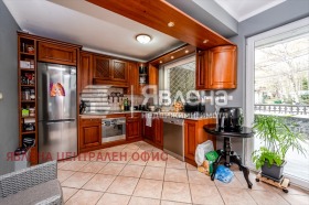 ����� ������� ����,���� �����, �.�.�����