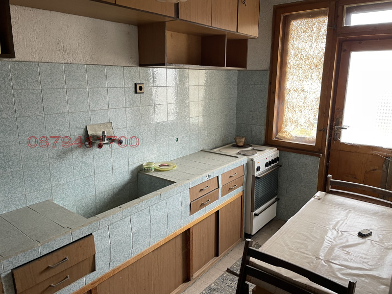 Продава МНОГОСТАЕН, гр. Карлово, област Пловдив, снимка 3 - Апартаменти - 52926487