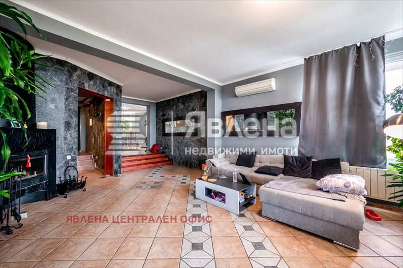 Продава КЪЩА, гр. София, в.з.Бояна, снимка 2 - Къщи - 53832436