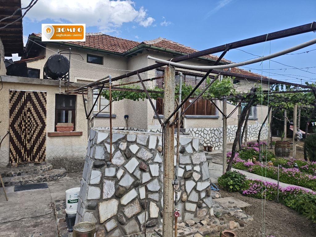 Продава КЪЩА, с. Сбор, област Пазарджик