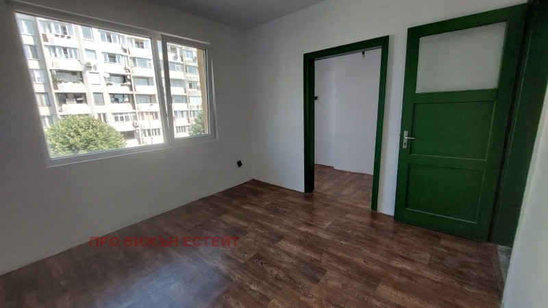Myytävänä  2 makuuhuonetta Varna , Tsentar , 103 neliömetriä | 94731292 - kuva [10]