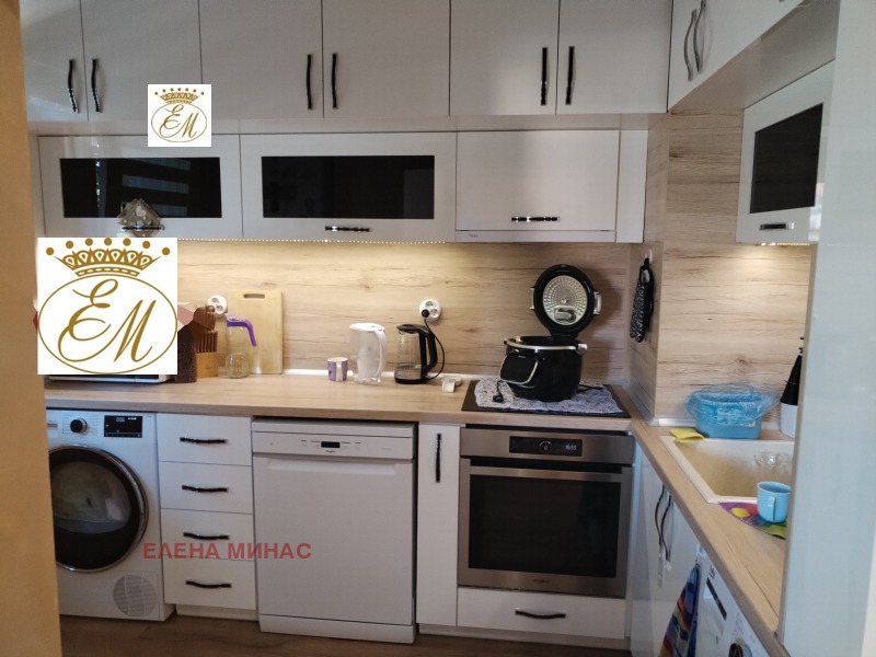 Продава 3-СТАЕН, гр. Шумен, Добруджански, снимка 2 - Апартаменти - 53038693