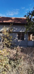 Продава ВИЛА, град Хасково, в.з. Хасково • 53500 € / 104636.90 лв. • 85197107 2