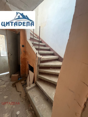 Къща с. Загоре, област Стара Загора 6