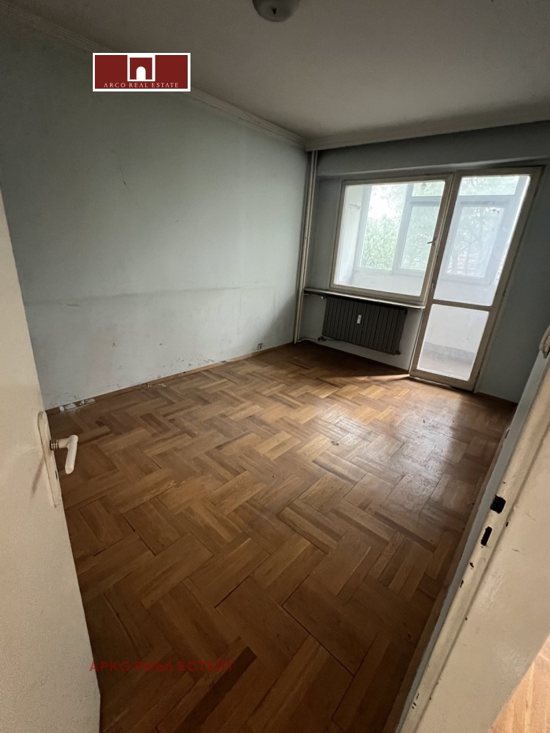 Til salg  3 soveværelser Sofia , Slatina , 84 kvm | 77074796 - billede [2]