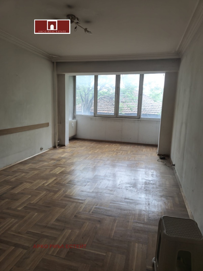 Til salg  3 soveværelser Sofia , Slatina , 84 kvm | 77074796 - billede [6]