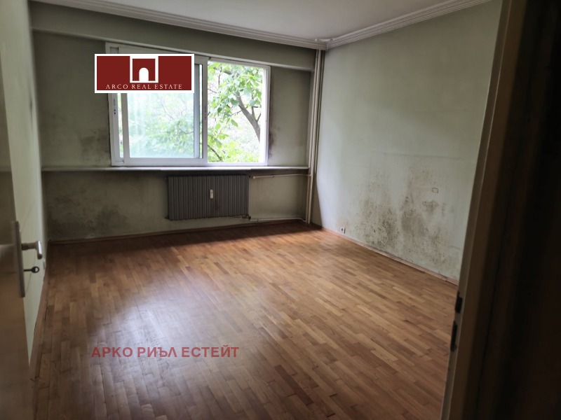 Til salg  3 soveværelser Sofia , Slatina , 84 kvm | 77074796 - billede [3]