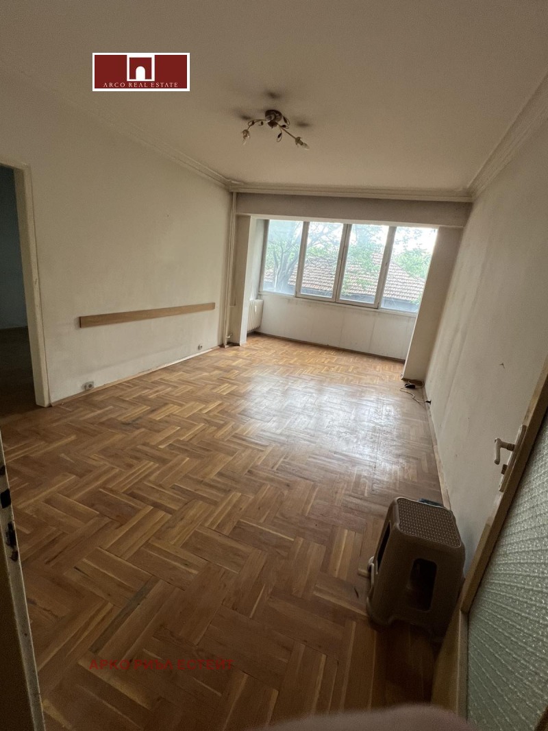 Til salg  3 soveværelser Sofia , Slatina , 84 kvm | 77074796