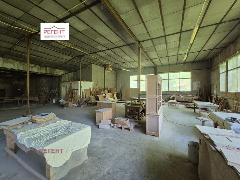 À venda  Construção industrial região Gabrovo , Platchkovci , 3164 m² | 82513420