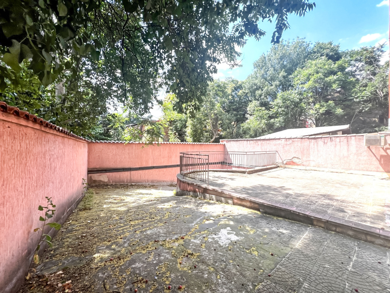 Продава ГАРАЖ, ПАРКОМЯСТО, гр. София, Оборище