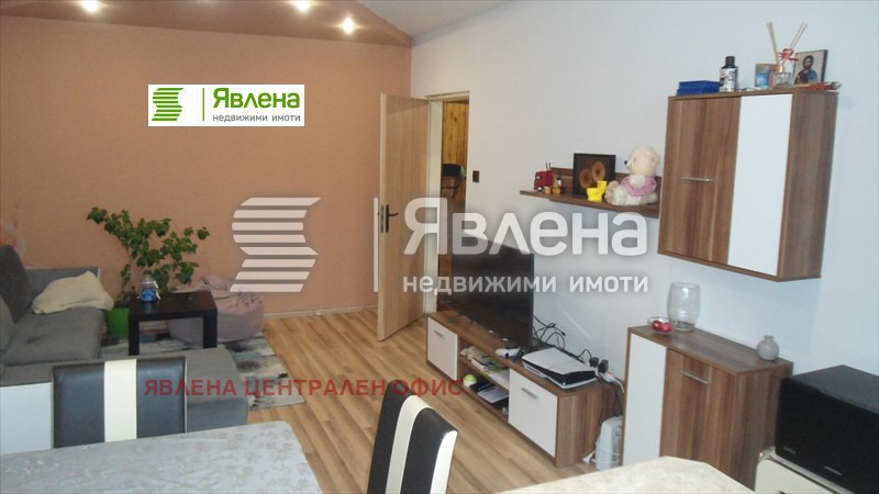 Продава 3-СТАЕН, гр. Перник, Изток, снимка 1 - Aпартаменти - 47986595