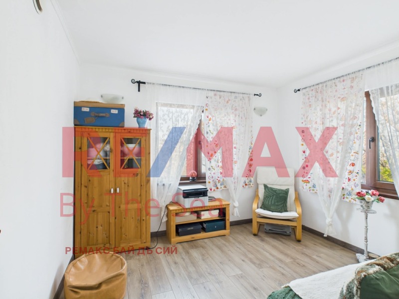 Продава КЪЩА, гр. Варна, м-т Горна Трака, снимка 8 - Къщи - 53175925