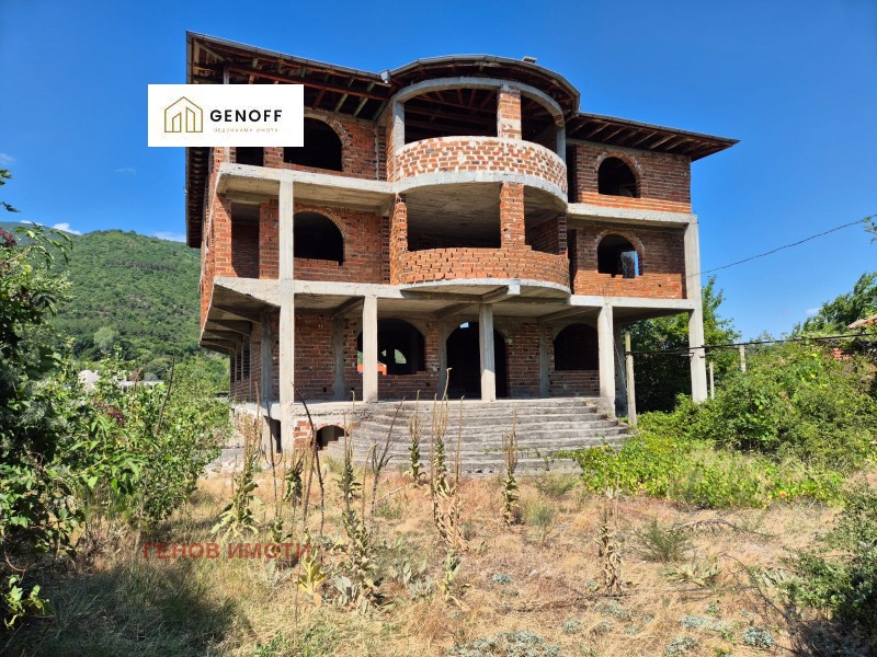 In vendita  Hotel regione Pazardzhik , Varvara , 1186 mq | 18454903