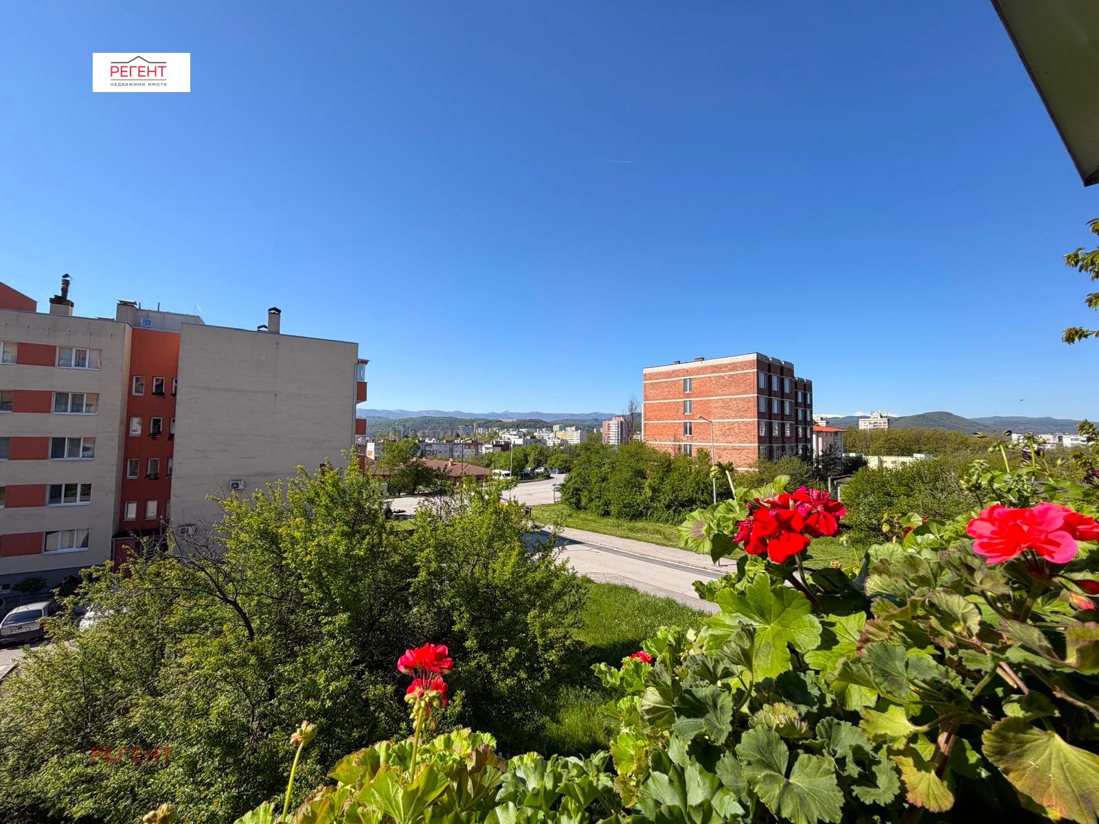 Продава 2-СТАЕН, гр. Габрово, Трендафил 1, снимка 12 - Апартаменти - 54409598