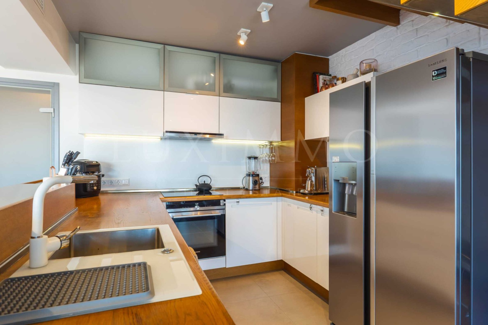 Продава МЕЗОНЕТ, гр. Бургас, Център, снимка 4 - Апартаменти - 53903909