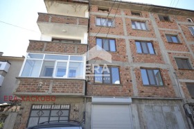 Продава етаж от къща град Хасково Каменни - [1] 
