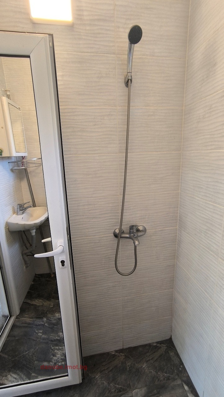 Продава КЪЩА, с. Костанденец, област Разград, снимка 11 - Къщи - 55879468