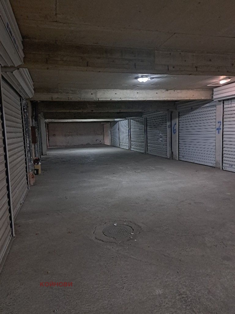 Продава ГАРАЖ, ПАРКОМЯСТО, град Стара Загора, Център • 21000 € / 41072.43 лв. • 15547621 1