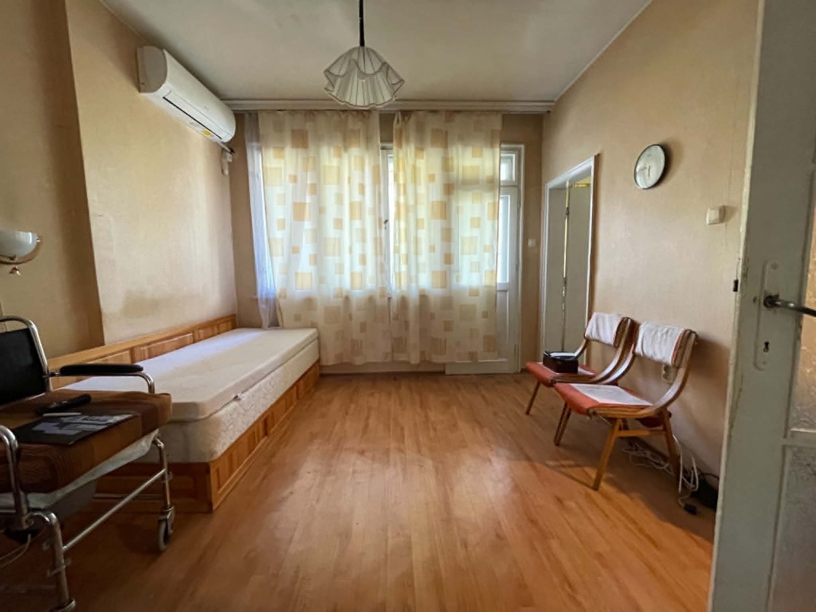 Продава ЕТАЖ ОТ КЪЩА, гр. Пловдив, Център, снимка 5 - Етаж от къща - 55232157