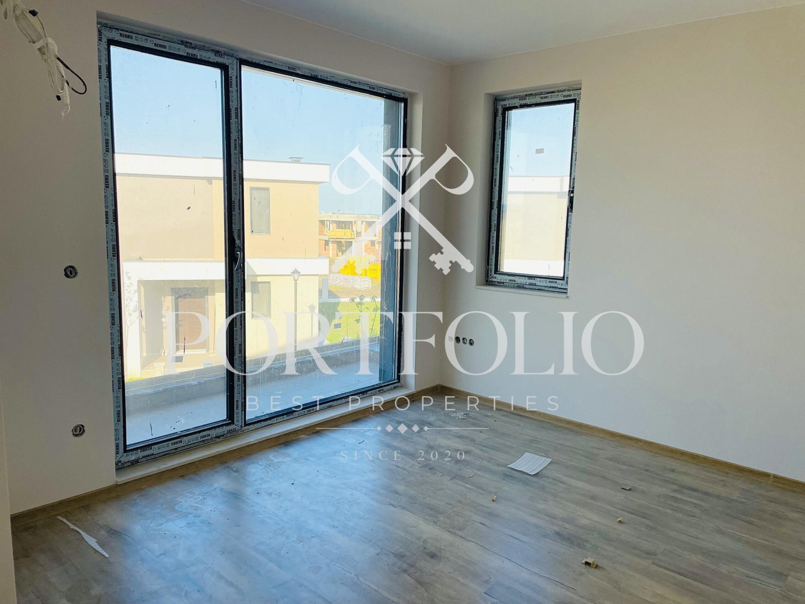 Продава КЪЩА, гр. Бургас, Сарафово, снимка 3 - Къщи - 53337713