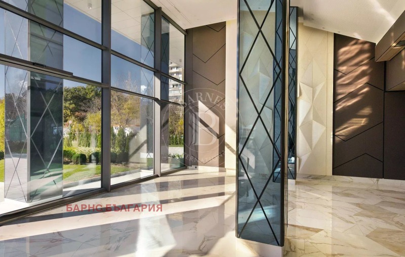 Продава ОФИС в град София, Изгрев - 257 кв.м / 1 015 150 € » 1 985 460.82 лв., БАРНС БЪЛГАРИЯ
