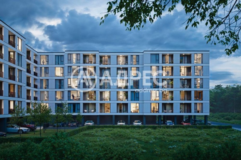 Te koop  1 slaapkamer Sofia , Ljulin 9 , 154 m² | 72660477