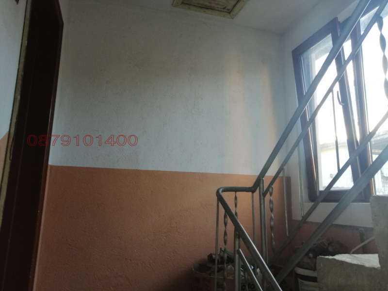 Продава ЕТАЖ ОТ КЪЩА, гр. Елена, област Велико Търново, снимка 4 - Етаж от къща - 52786441