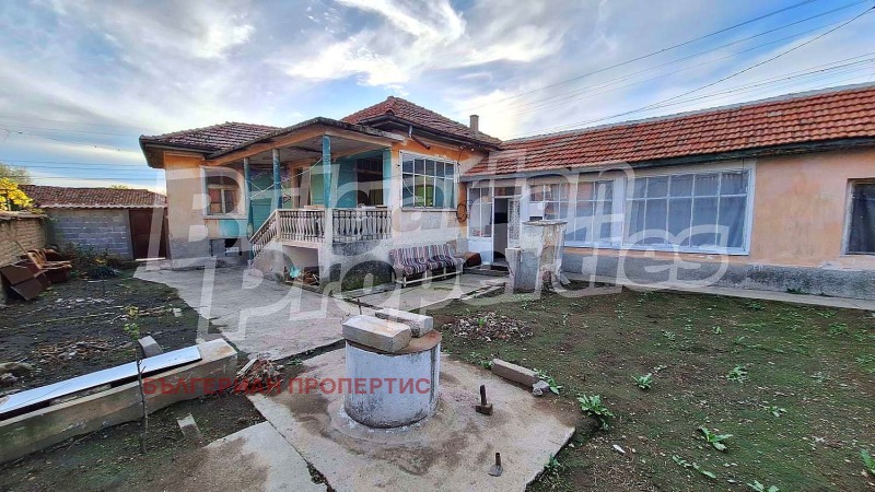 Продава КЪЩА, с. Ръжево Конаре, област Пловдив, снимка 2 - Къщи - 52403371