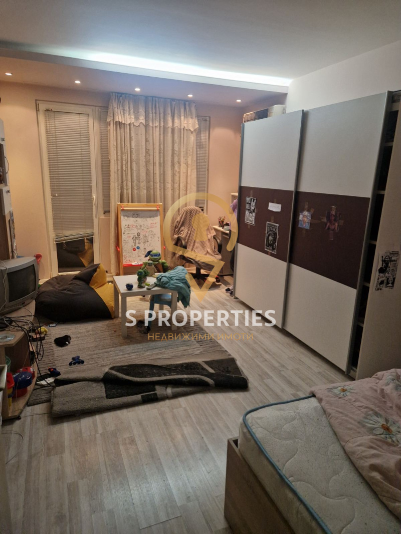 Na prodej  1 ložnice Varna , Levski 1 , 65 m2 | 61718073