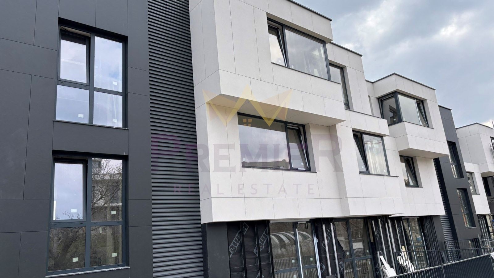 Продава 4-СТАЕН, гр. Варна, Бриз, снимка 15 - Апартаменти - 54278790