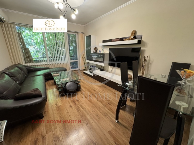 À venda  2 quartos Plovdiv , Kiutchuk Parij , 60 m² | 58359537