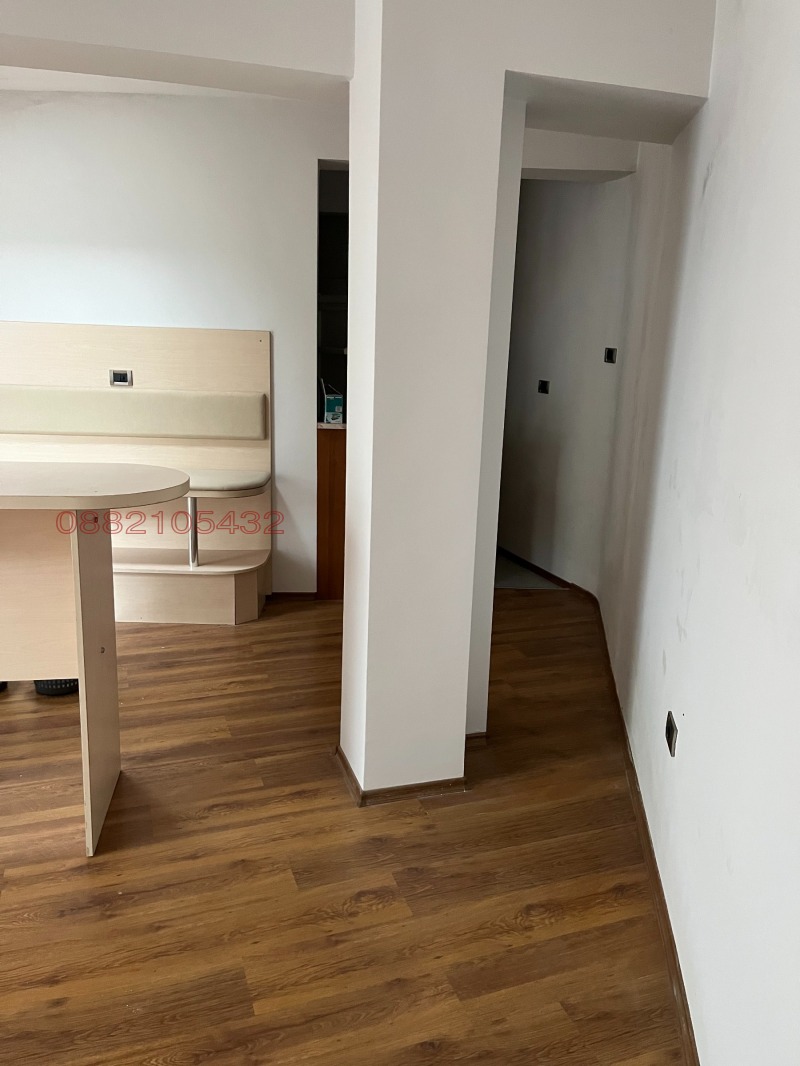 Продава ОФИС, гр. Пловдив, Център, снимка 16 - Офиси - 52929676