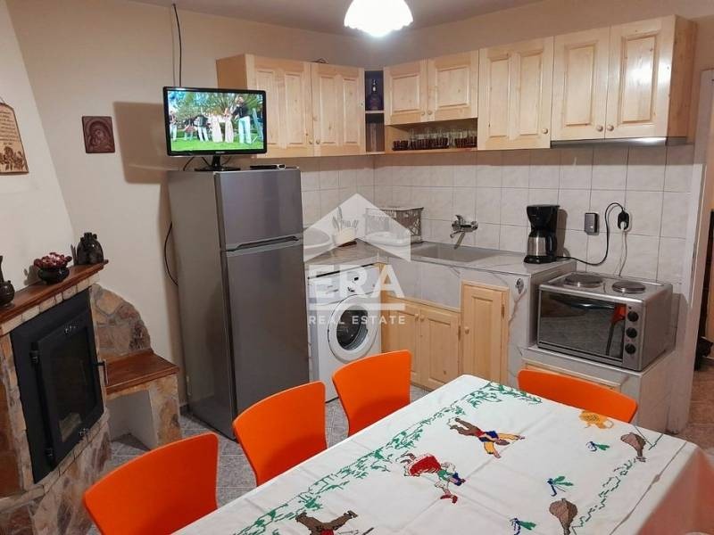 Продава КЪЩА, гр. Елена, област Велико Търново, снимка 2 - Къщи - 53257072