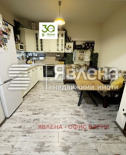 Продава КЪЩА, гр. Варна, Център, снимка 13 - Къщи - 53613442
