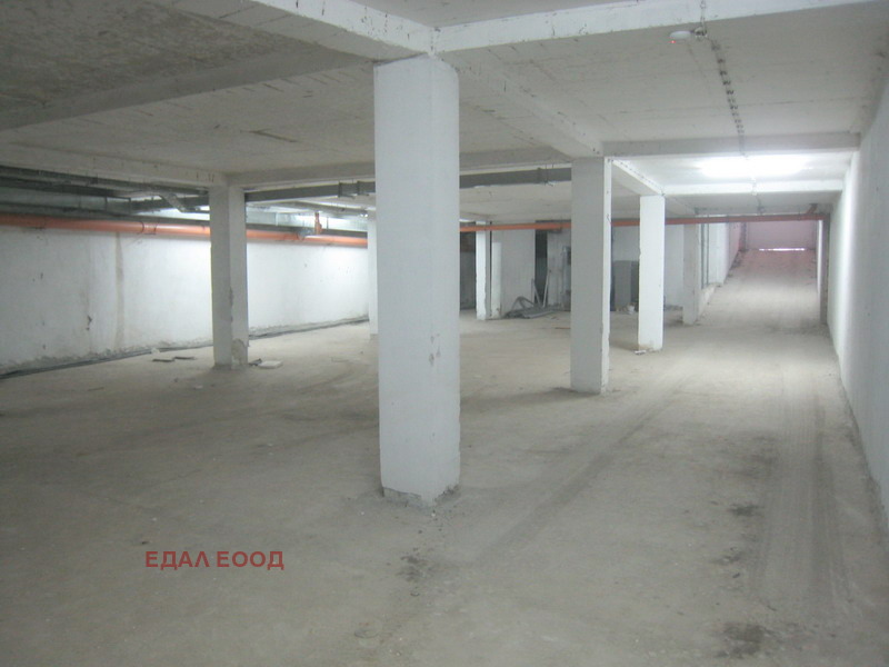 Продава ГАРАЖ, ПАРКОМЯСТО, гр. София, Люлин - център, снимка 6 - Гаражи и паркоместа - 53115386