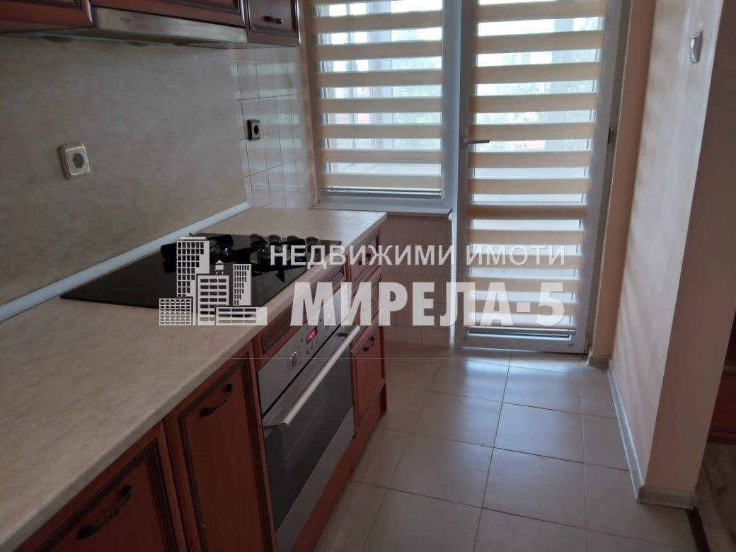 Продава ЕТАЖ ОТ КЪЩА, гр. Русе, Дружба 2